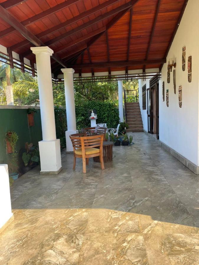 River Breeze Villa Bentota Esterno foto