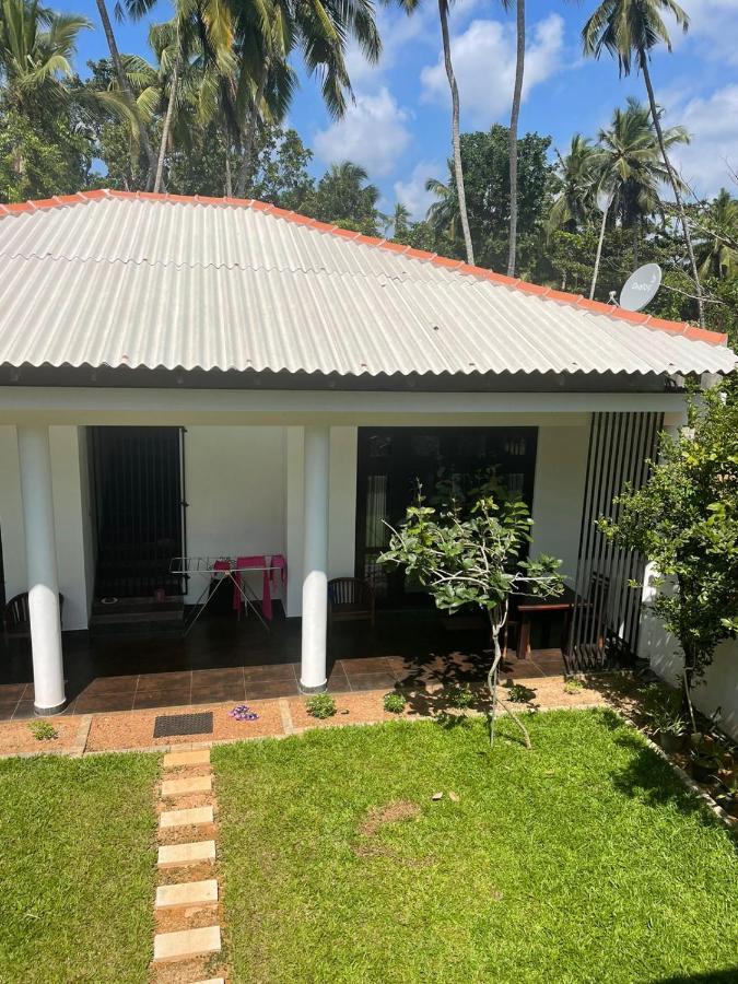 River Breeze Villa Bentota Esterno foto