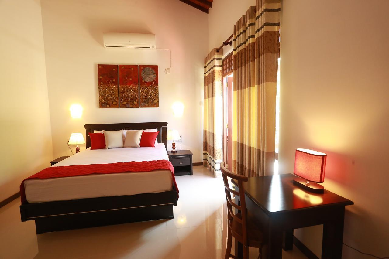 River Breeze Villa Bentota Esterno foto