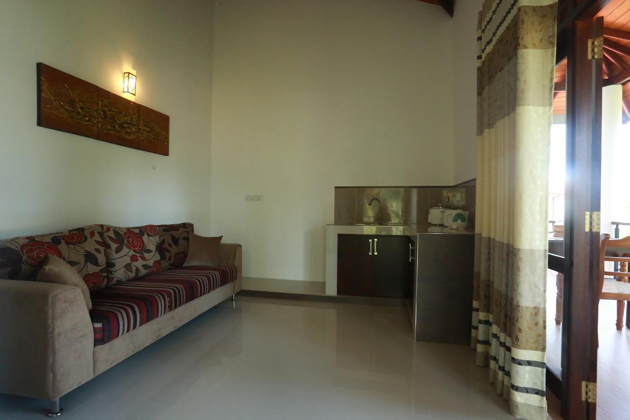 River Breeze Villa Bentota Esterno foto