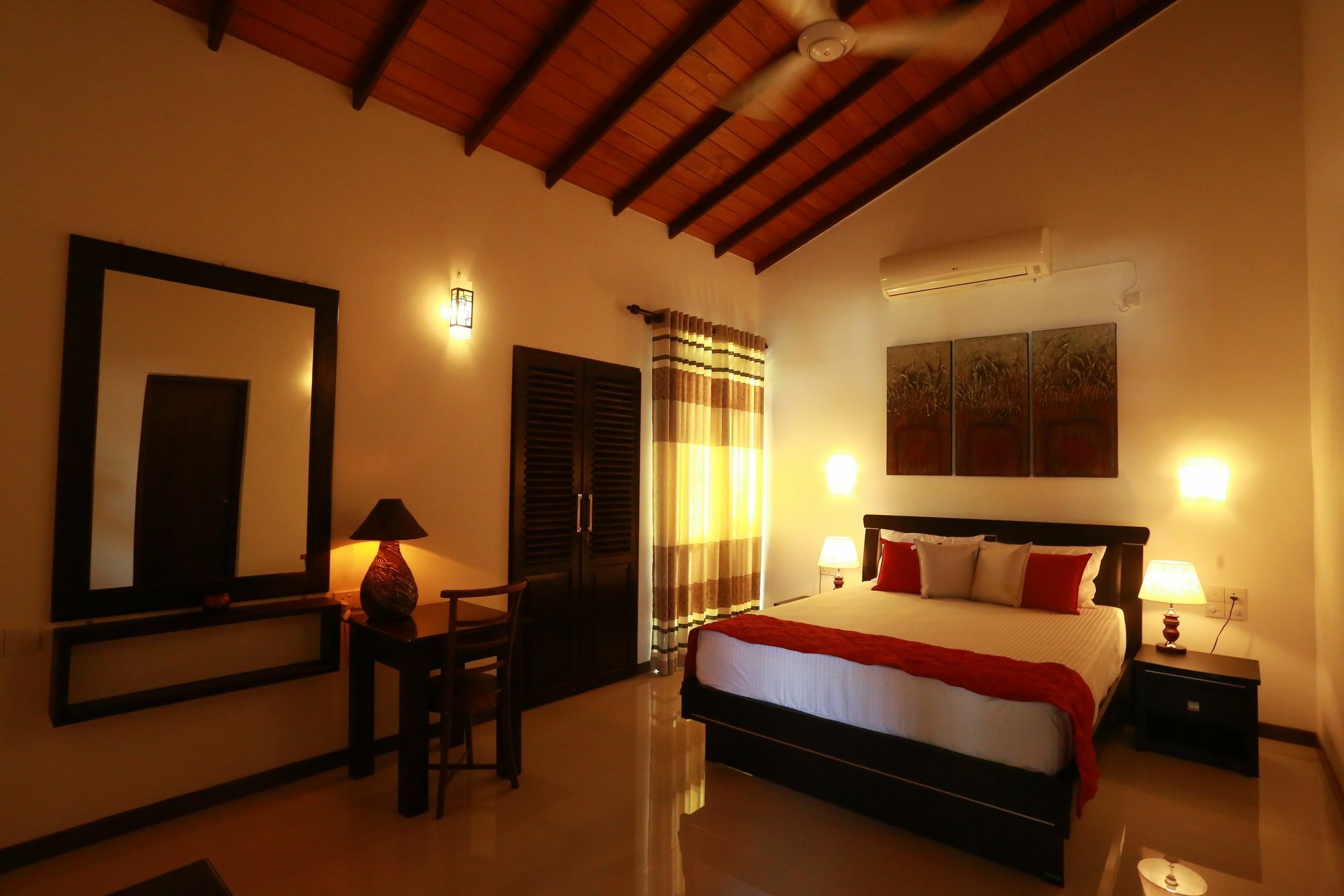 River Breeze Villa Bentota Esterno foto